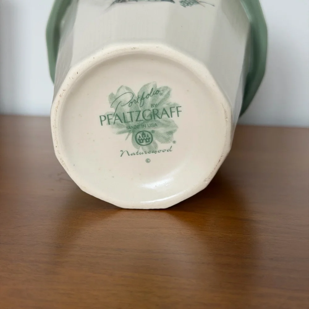 Pfaltzgraff Naturewood Earthy Green and Cream Bird Utensil Holder